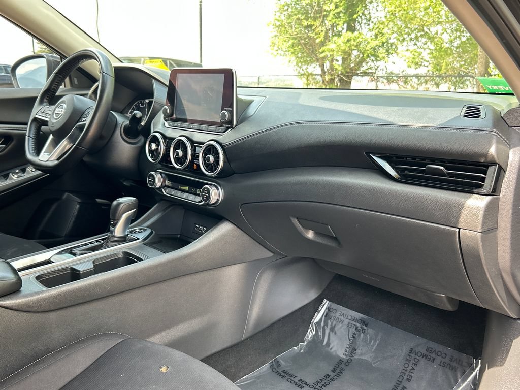 Used 2020 Nissan Sentra SV w/ Trunk Package FWD image 8
