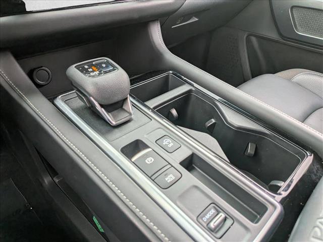 Used 2022 Nissan Pathfinder SL FWD image 18