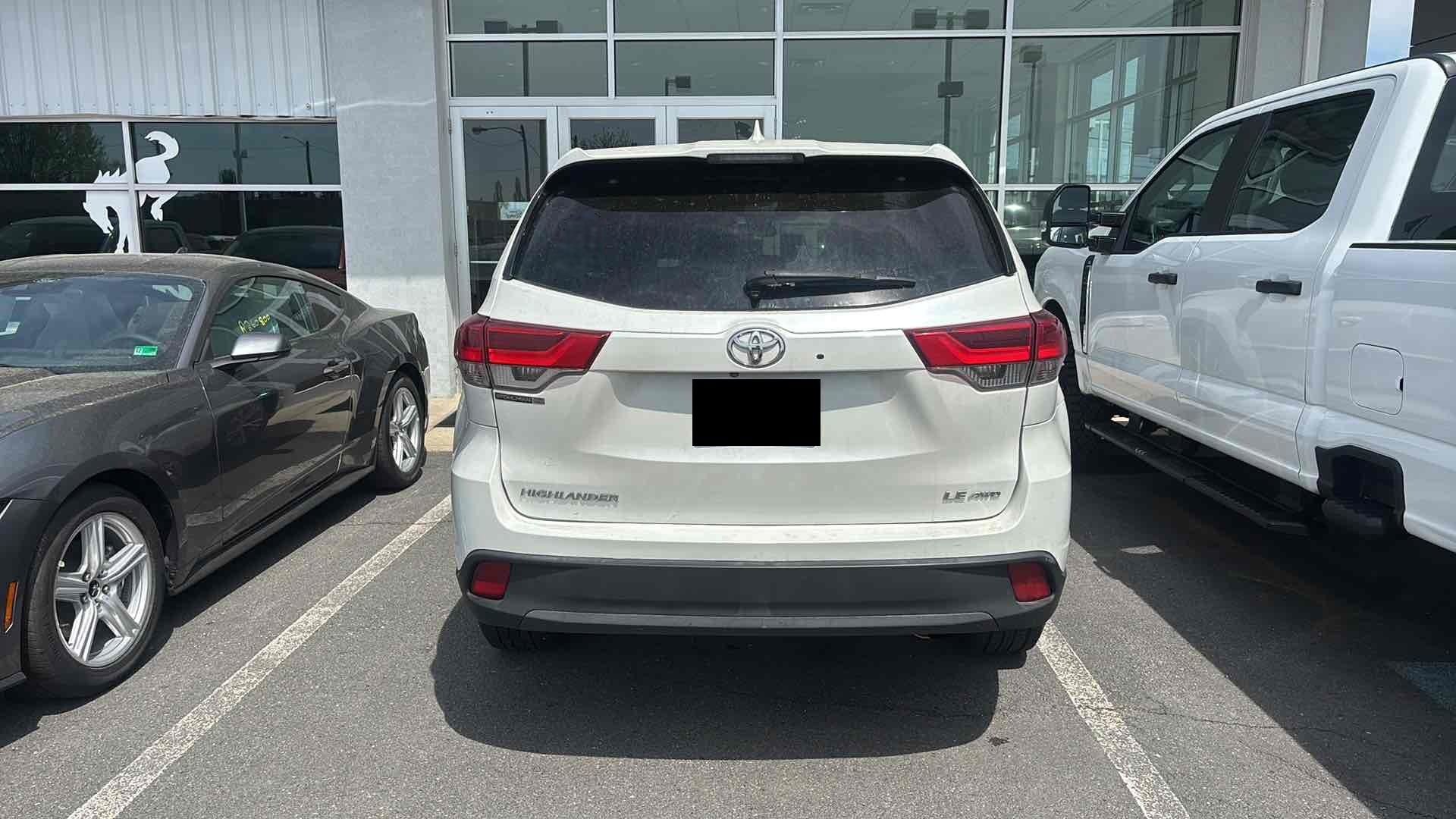 Used 2017 Toyota Highlander Plus w/ Protection Package #3 image 3