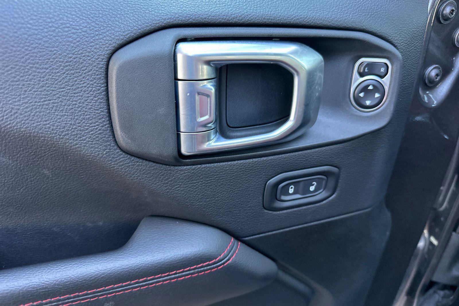 Used 2023 Jeep Wrangler Unlimited Rubicon 4xe image 8