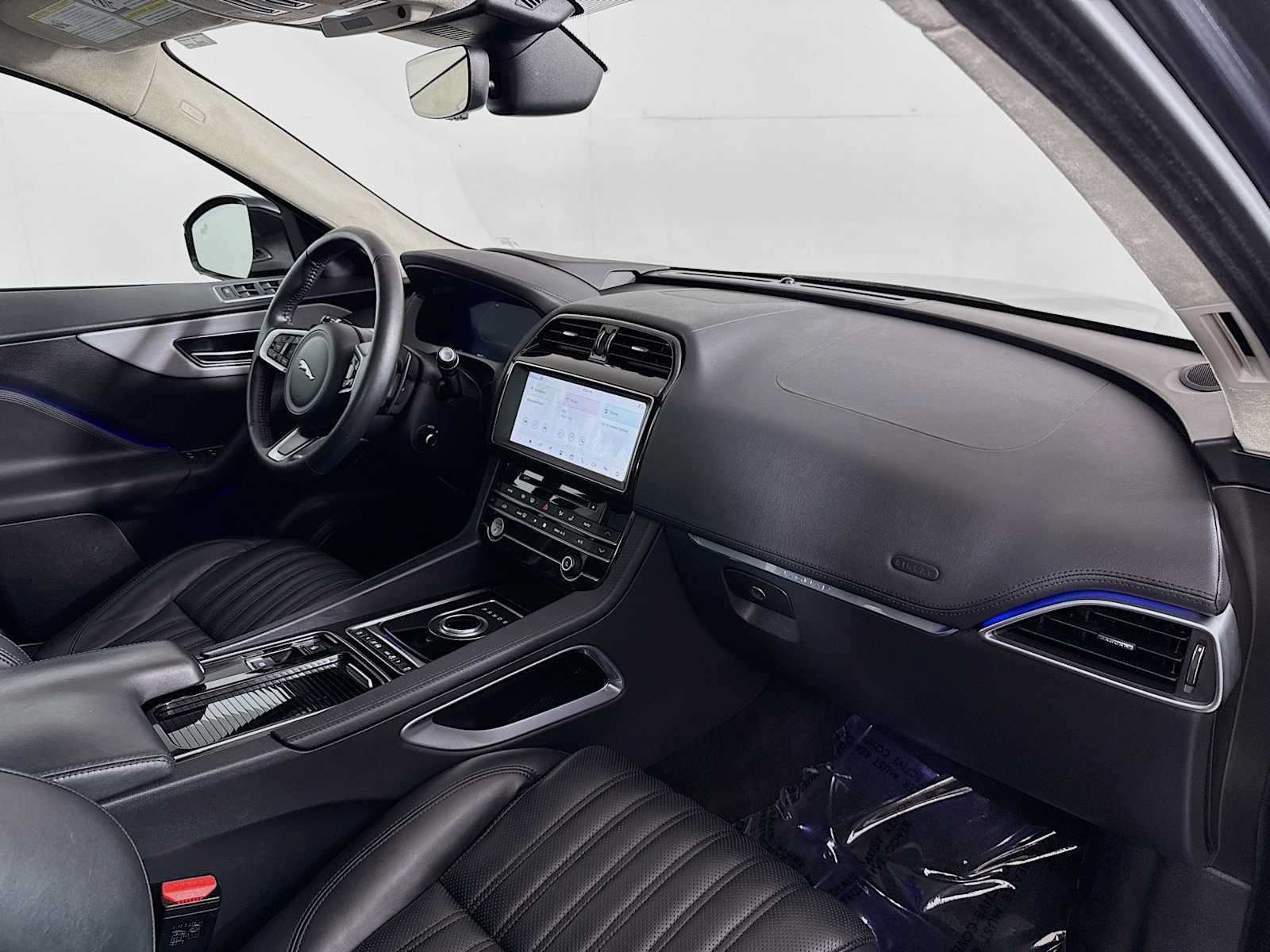 Used 2019 Jaguar F-PACE Portfolio AWD/4WD image 29