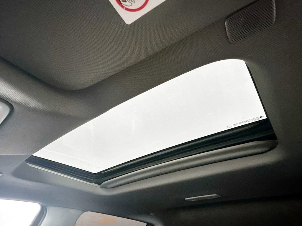 Used 2022 GMC Sierra 2500 Denali w/ Denali Black Diamond Edition image 21