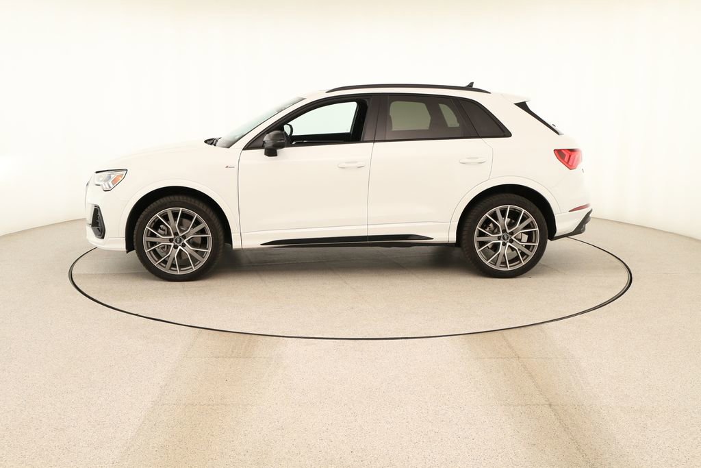 Certified 2025 Audi Q3 2.0T Premium Plus w/ Premium Plus Package AWD/4WD image 2