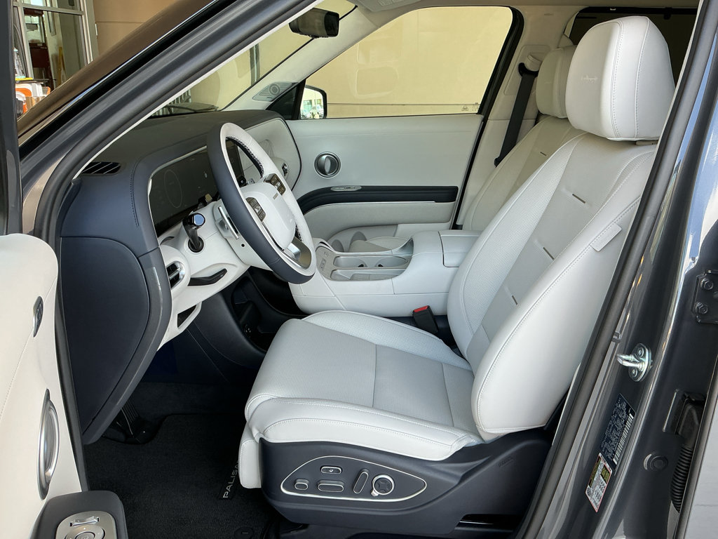 New 2026 Hyundai Palisade Calligraphy AWD/4WD image 13