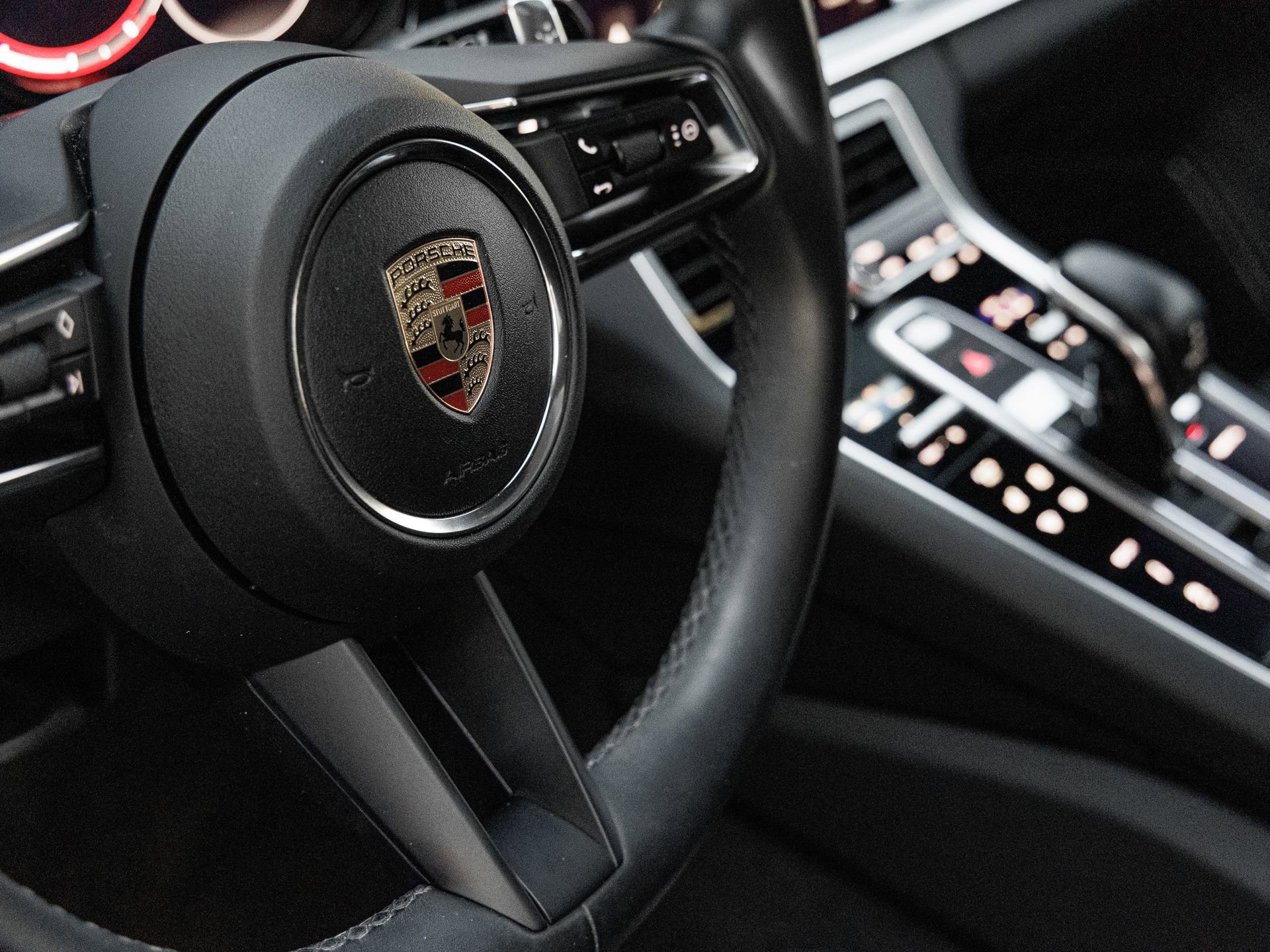 Certified 2023 Porsche Panamera 4S AWD/4WD image 18