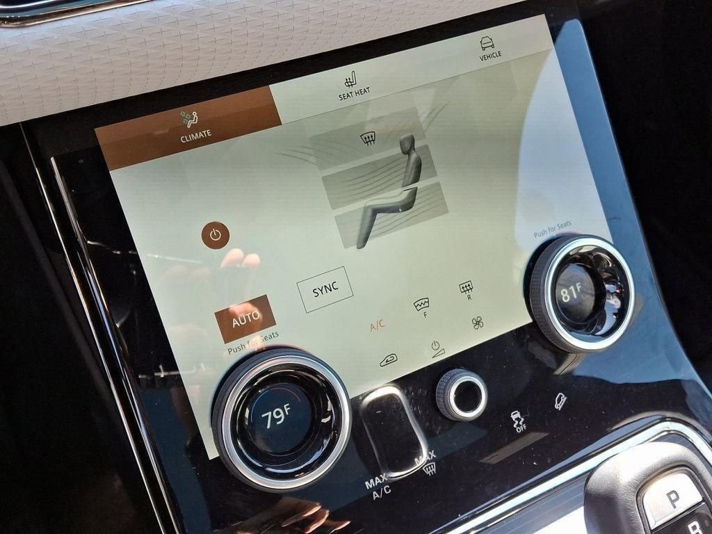 Used 2023 Land Rover Range Rover Evoque R-Dynamic S image 17