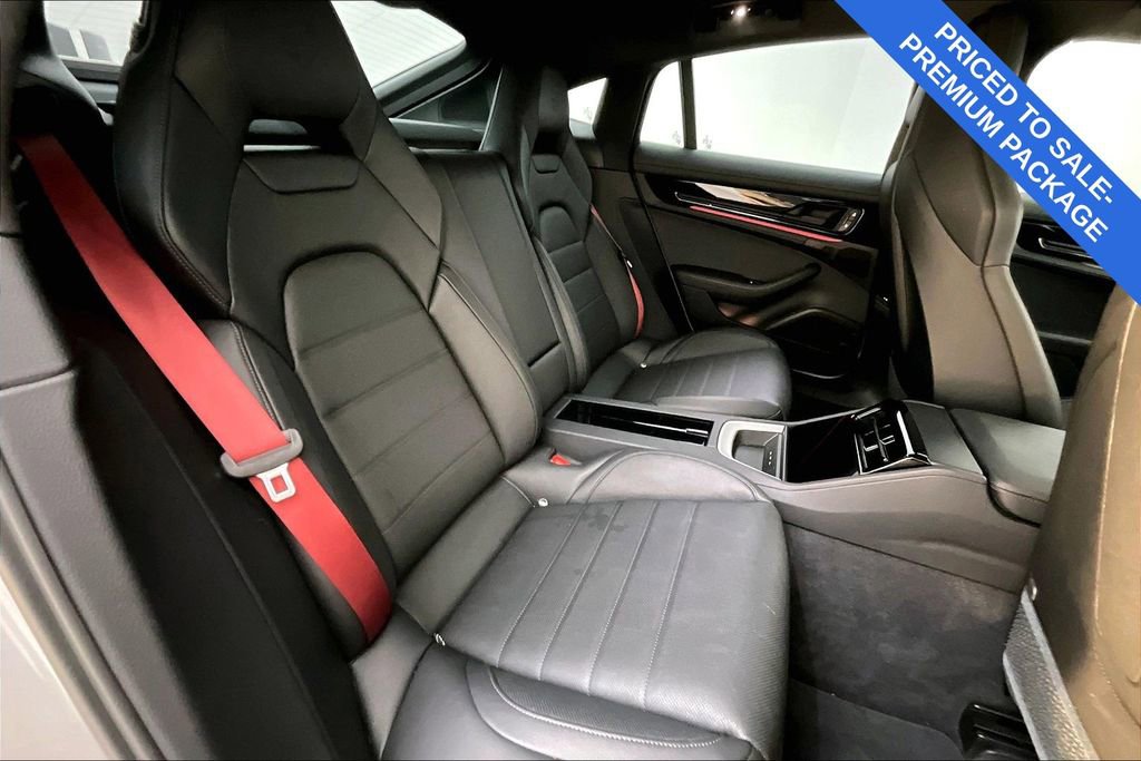 Used 2025 Porsche Panamera 4 w/ Premium Package image 35