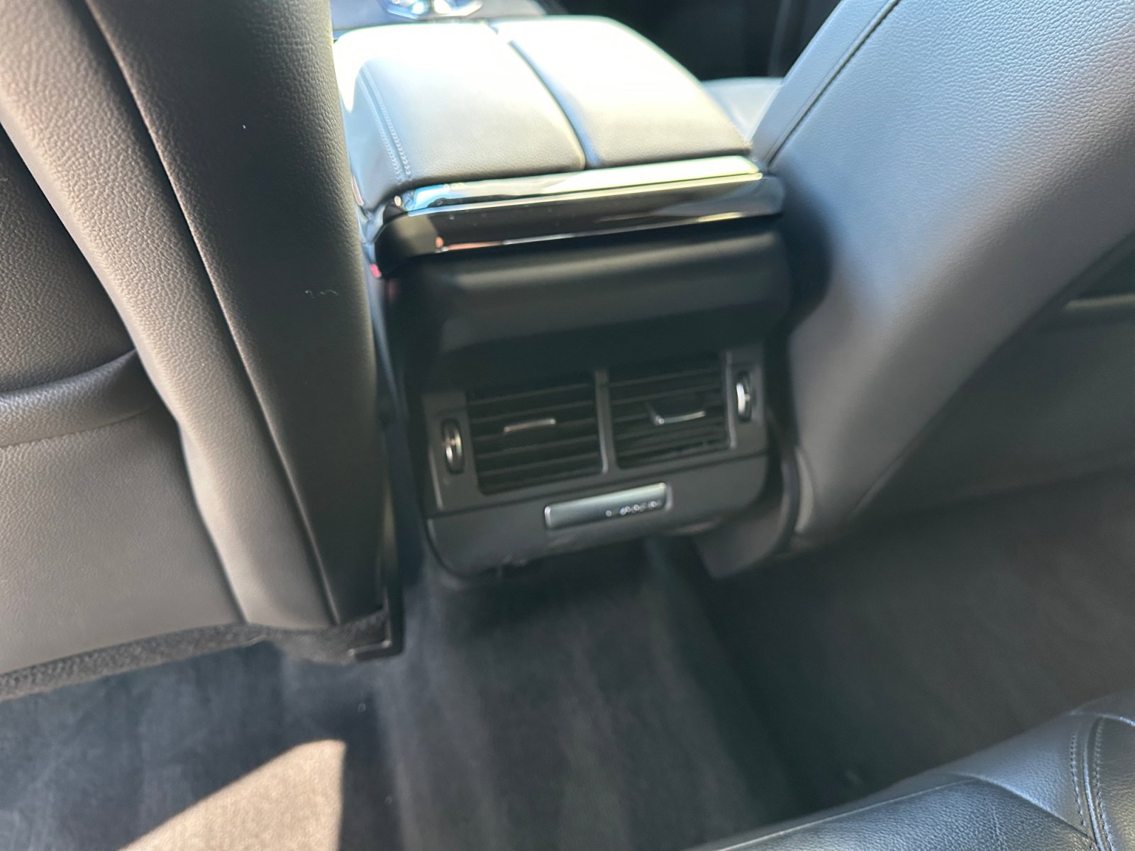 Used 2023 Land Rover Range Rover Evoque R-Dynamic S image 27