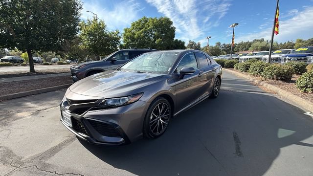 Used 2023 Toyota Camry SE w/ Cold Weather Package