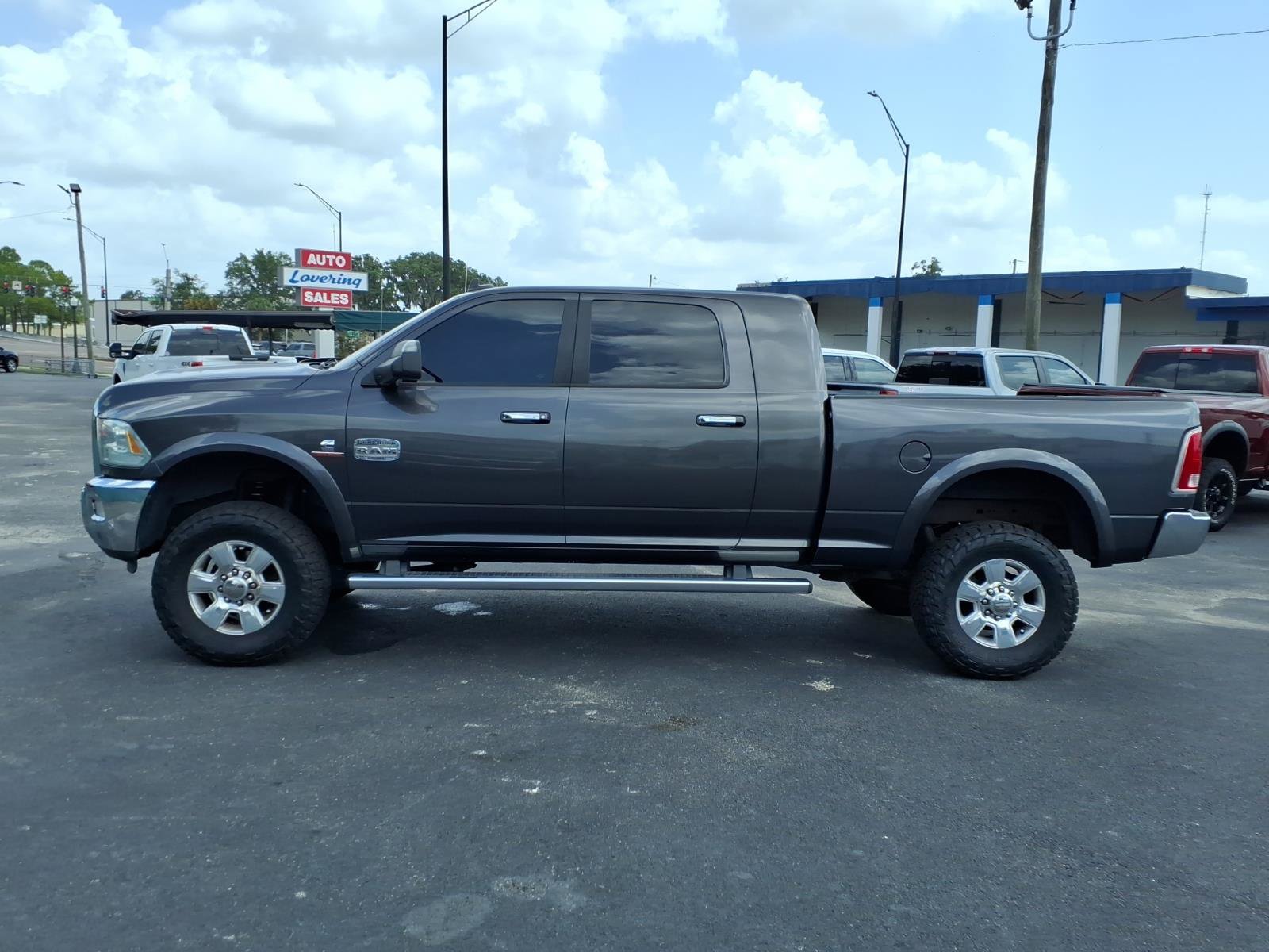 Used 2016 RAM 2500 Longhorn w/ Convenience Group AWD/4WD image 2