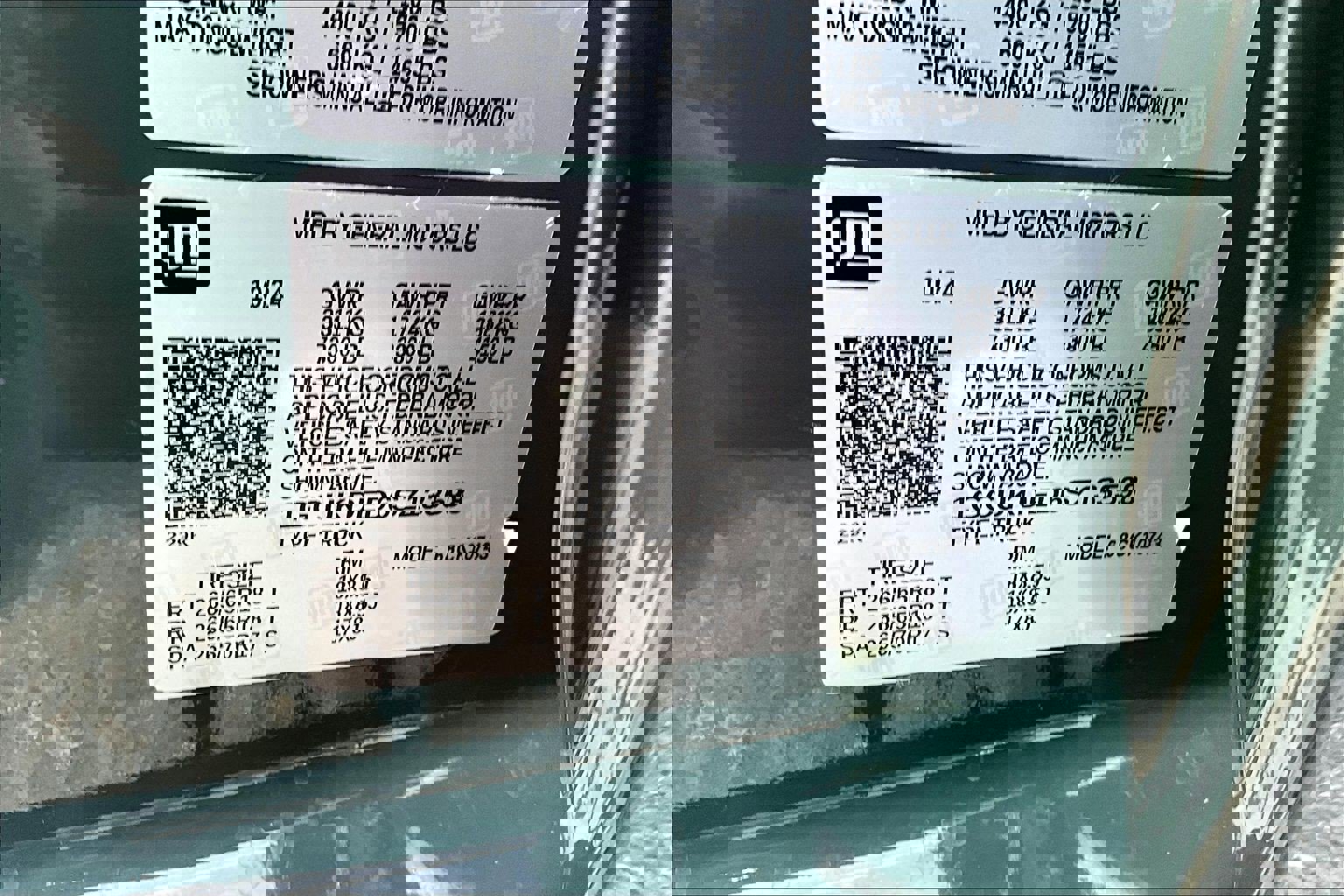 Used 2025 Chevrolet Silverado 1500 LT w/ Leather Package image 36