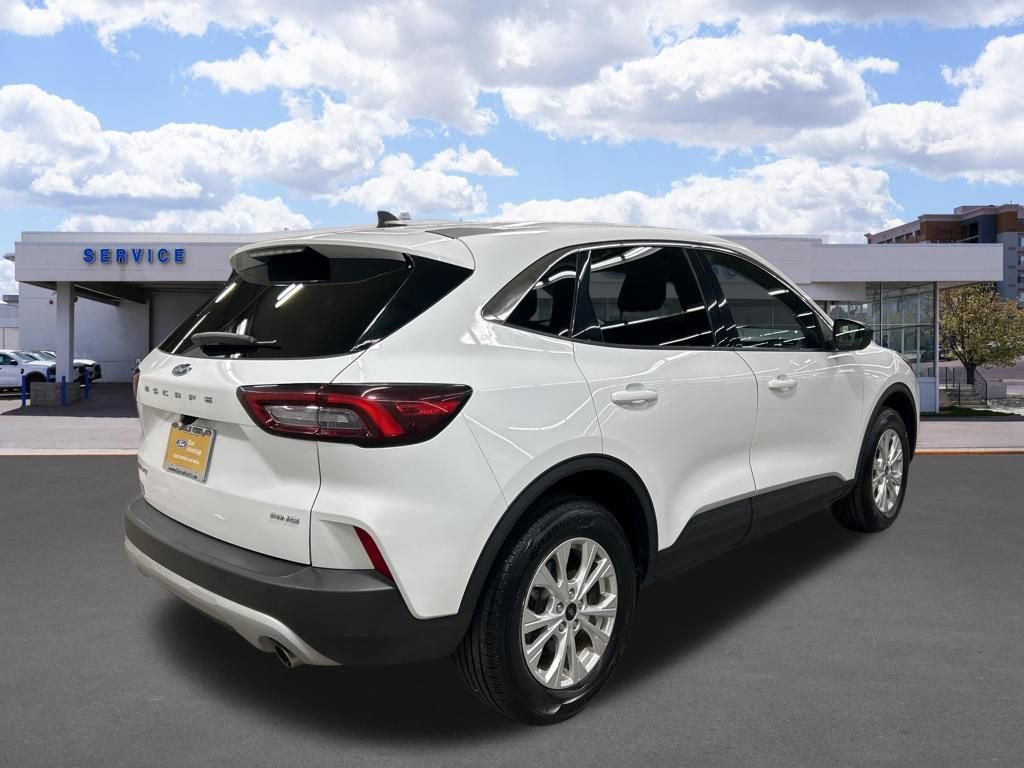 Certified 2024 Ford Escape Active AWD/4WD image 3