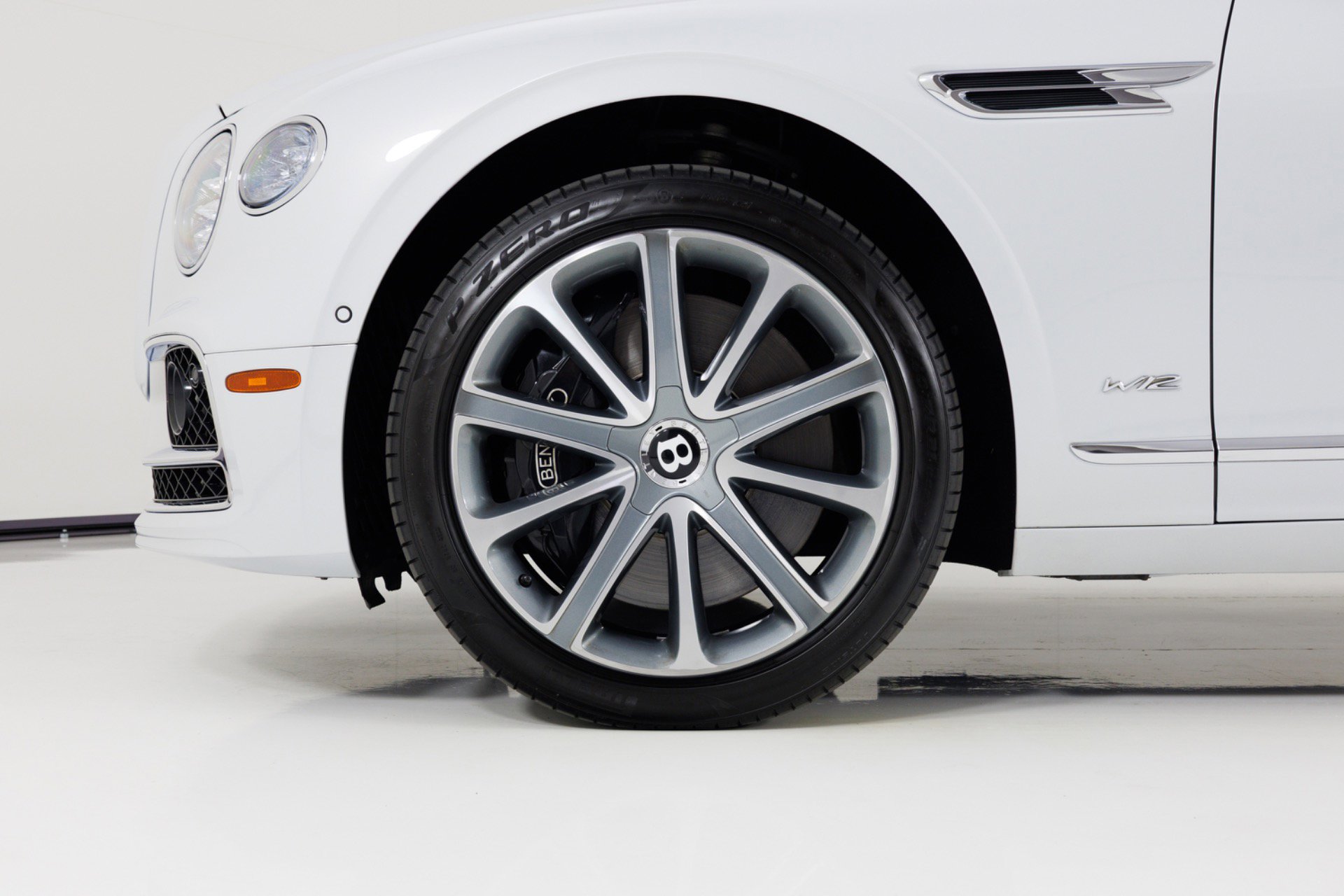 Used 2020 Bentley Flying Spur W12 AWD/4WD image 10