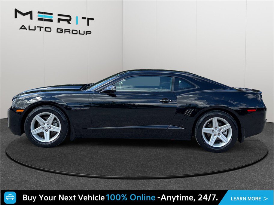 Used 2013 Chevrolet Camaro LS RWD image 5