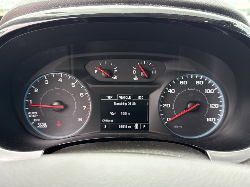 Used 2021 Chevrolet Traverse LS FWD image 14