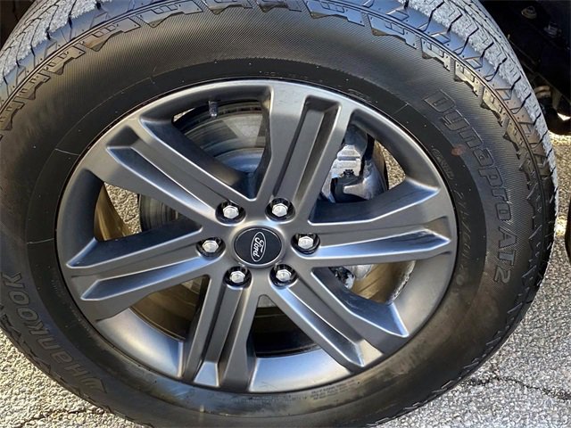 Used 2023 Ford F150 Lariat w/ Max Trailer Tow Package image 35