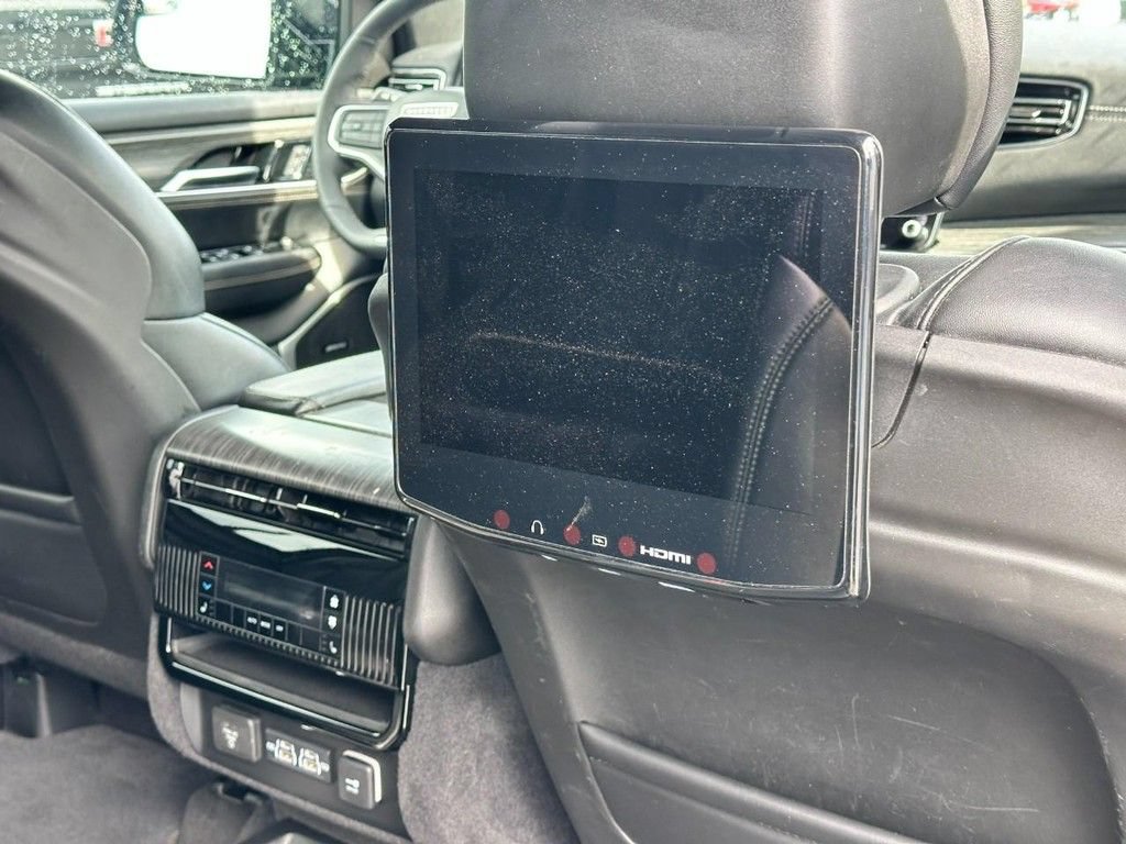 Used 2024 Jeep Wagoneer Series II w/ Rear Seat Video Group 1 AWD/4WD image 12