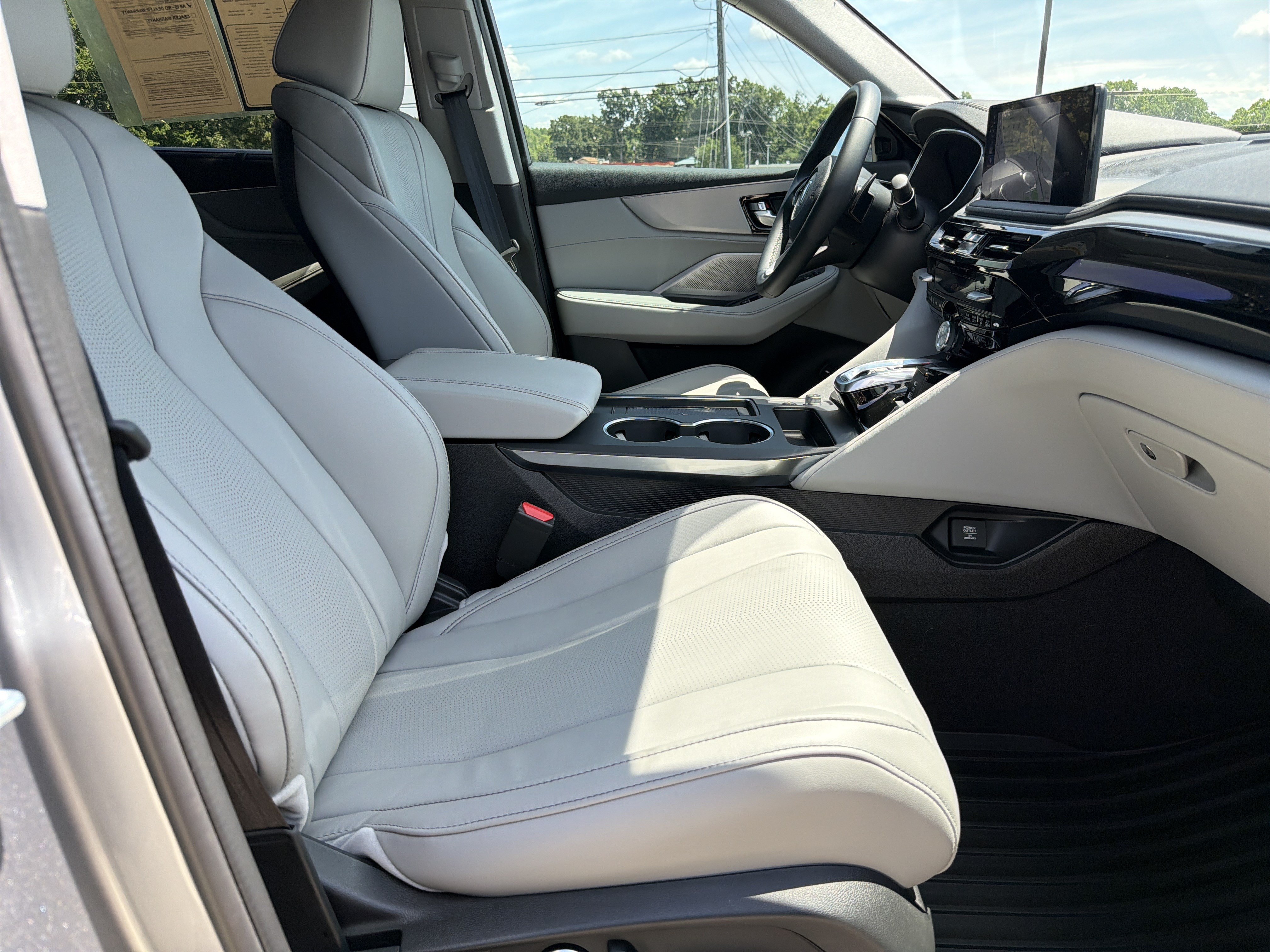 Certified 2026 Acura MDX FWD w/ Technology Package image 33