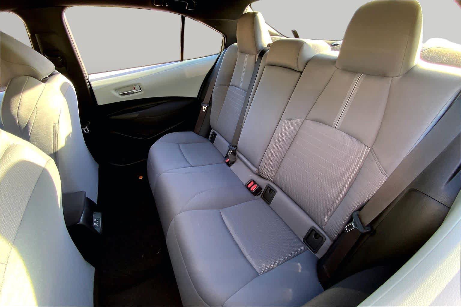 Used 2026 Toyota Corolla SE FWD image 20
