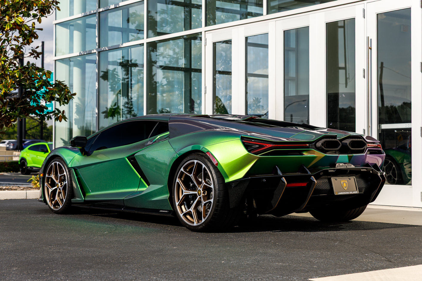 Used 2024 Lamborghini Revuelto AWD/4WD image 25