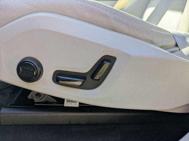 Used 2022 Volvo XC90 T5 Momentum w/ Climate Package image 13