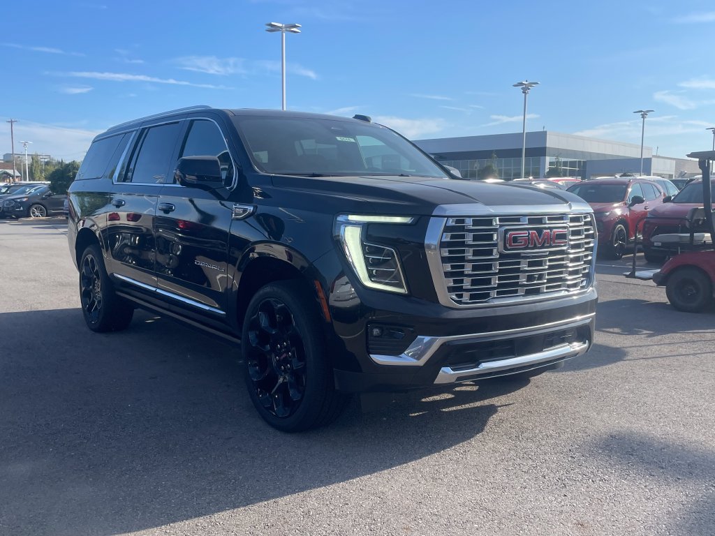 New 2026 GMC Yukon XL Denali w/ Sun & Power Step Package AWD/4WD image 3
