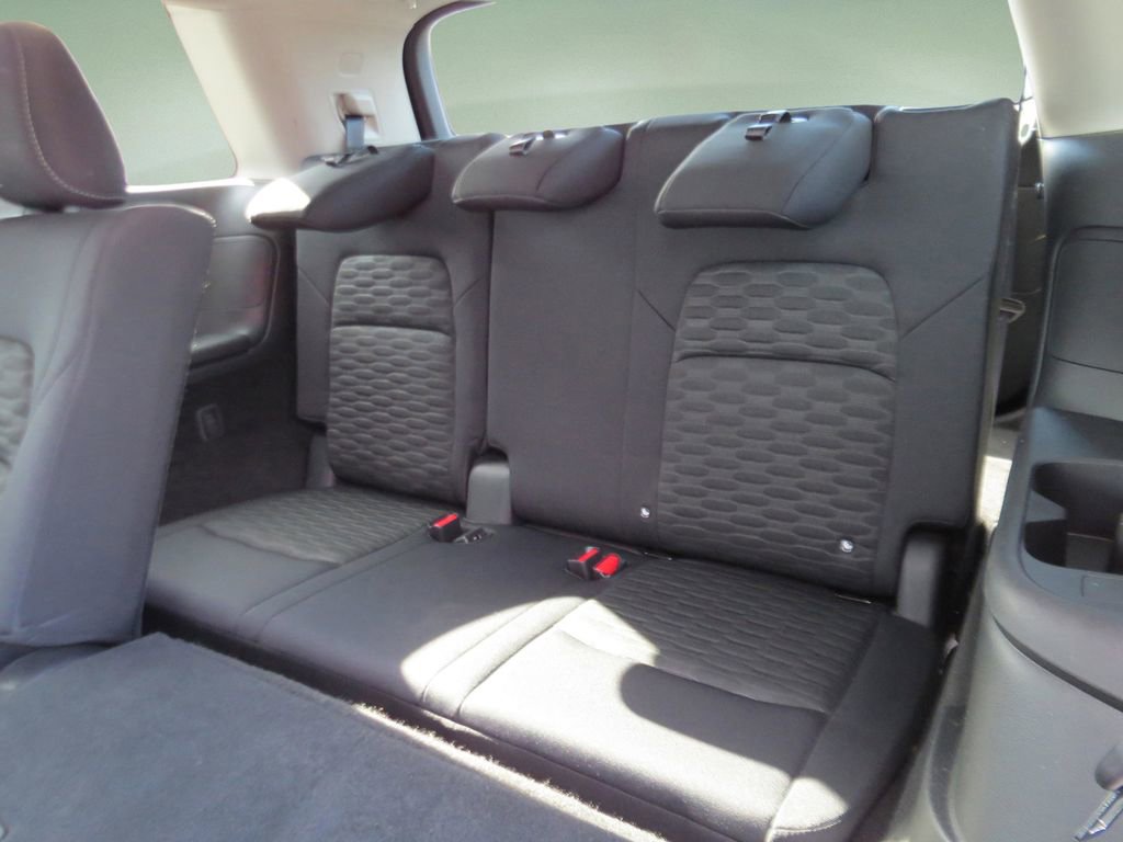 Used 2023 Nissan Pathfinder S image 14