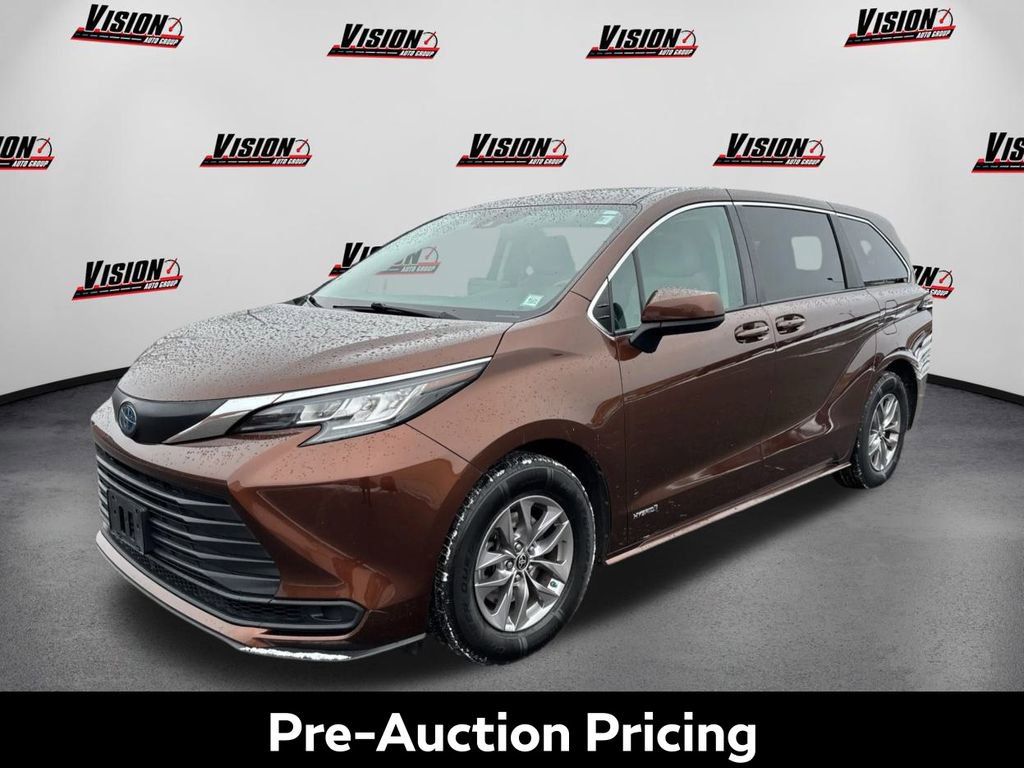 Used 2021 Toyota Sienna LE