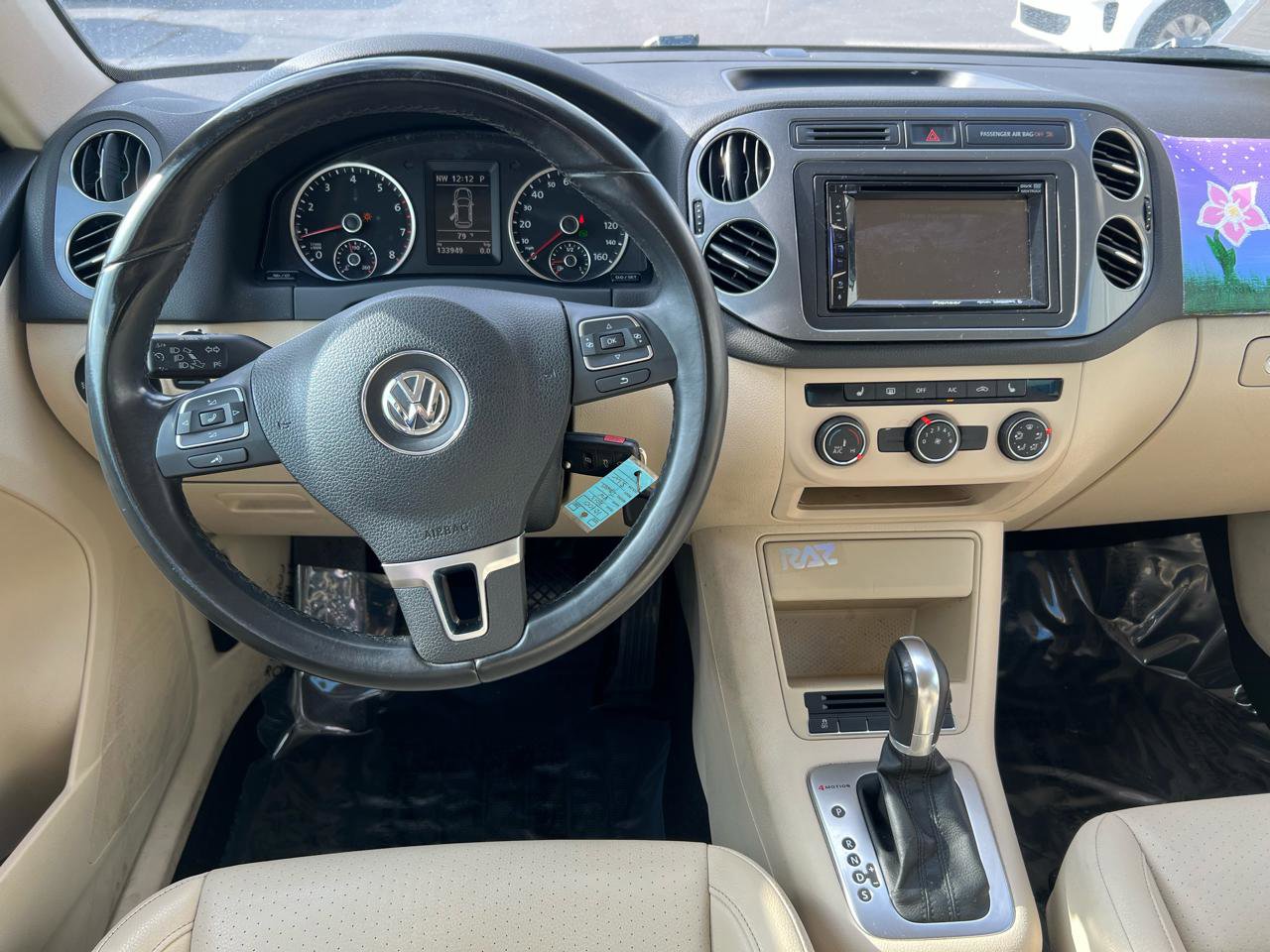 Used 2013 Volkswagen Tiguan SE AWD/4WD image 16
