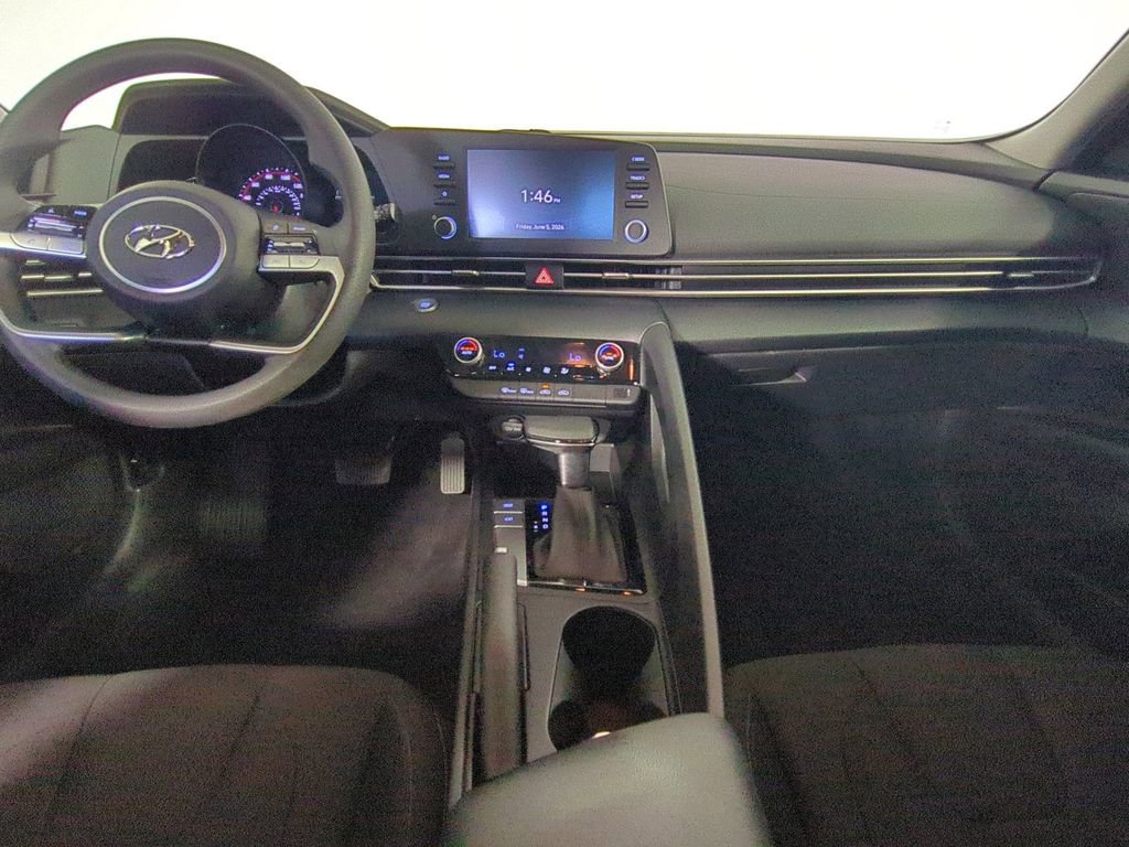 Used 2023 Hyundai Elantra SEL FWD image 15