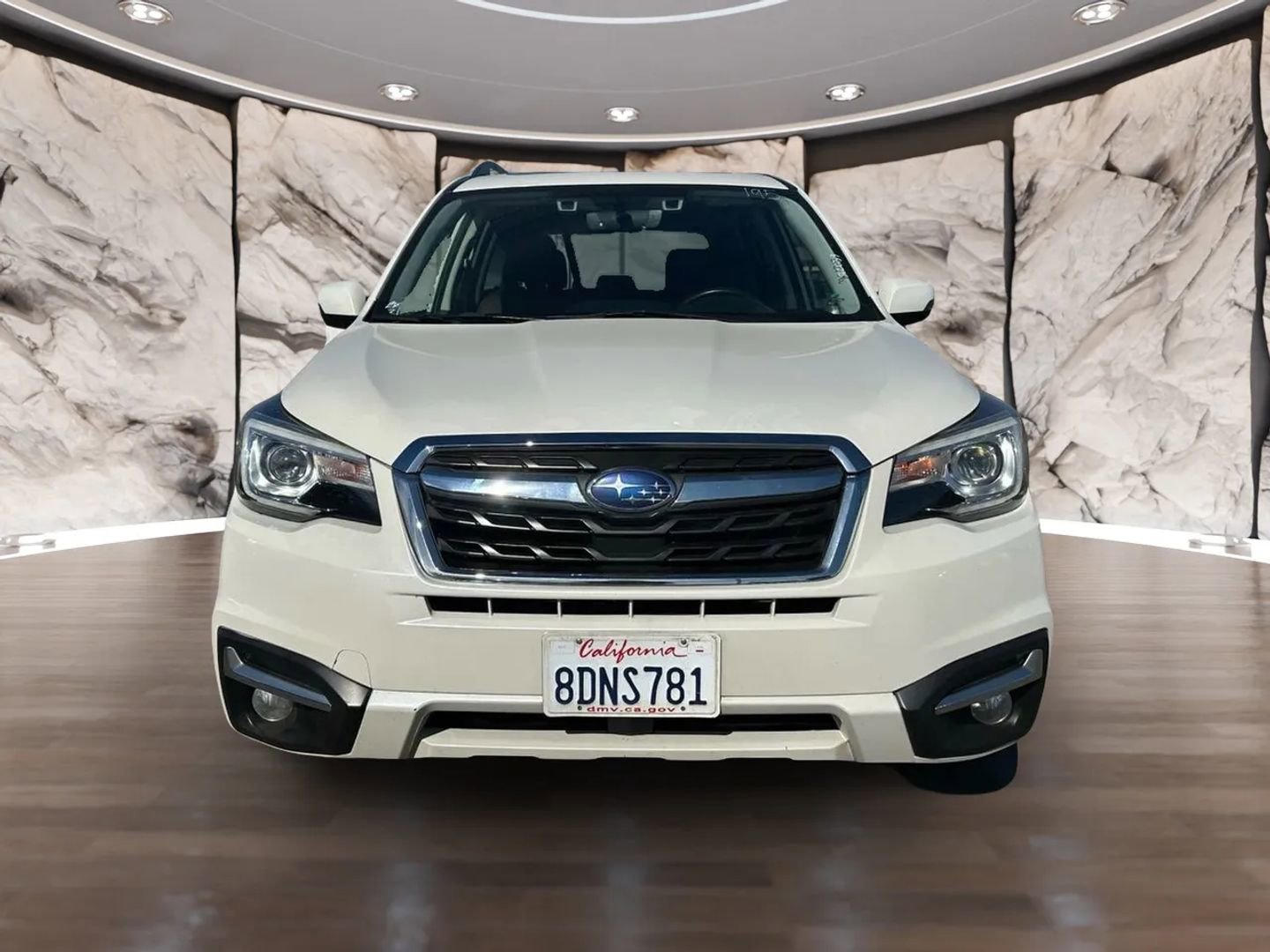 Used 2018 Subaru Forester 2.5i Touring w/ Popular Package #3B image 2