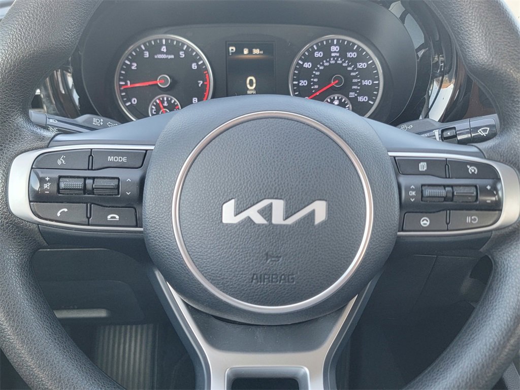 Used 2022 Kia K5 LXS image 33
