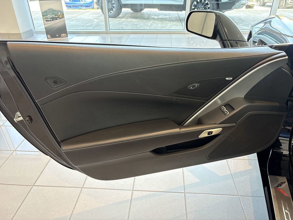 Used 2019 Chevrolet Corvette Stingray Convertible w/ 1LT image 23