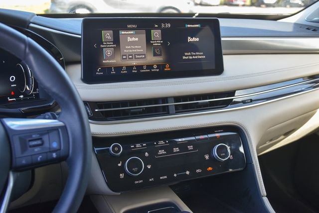 Used 2025 INFINITI QX60 Luxe w/ Lighting Package (N94) image 23