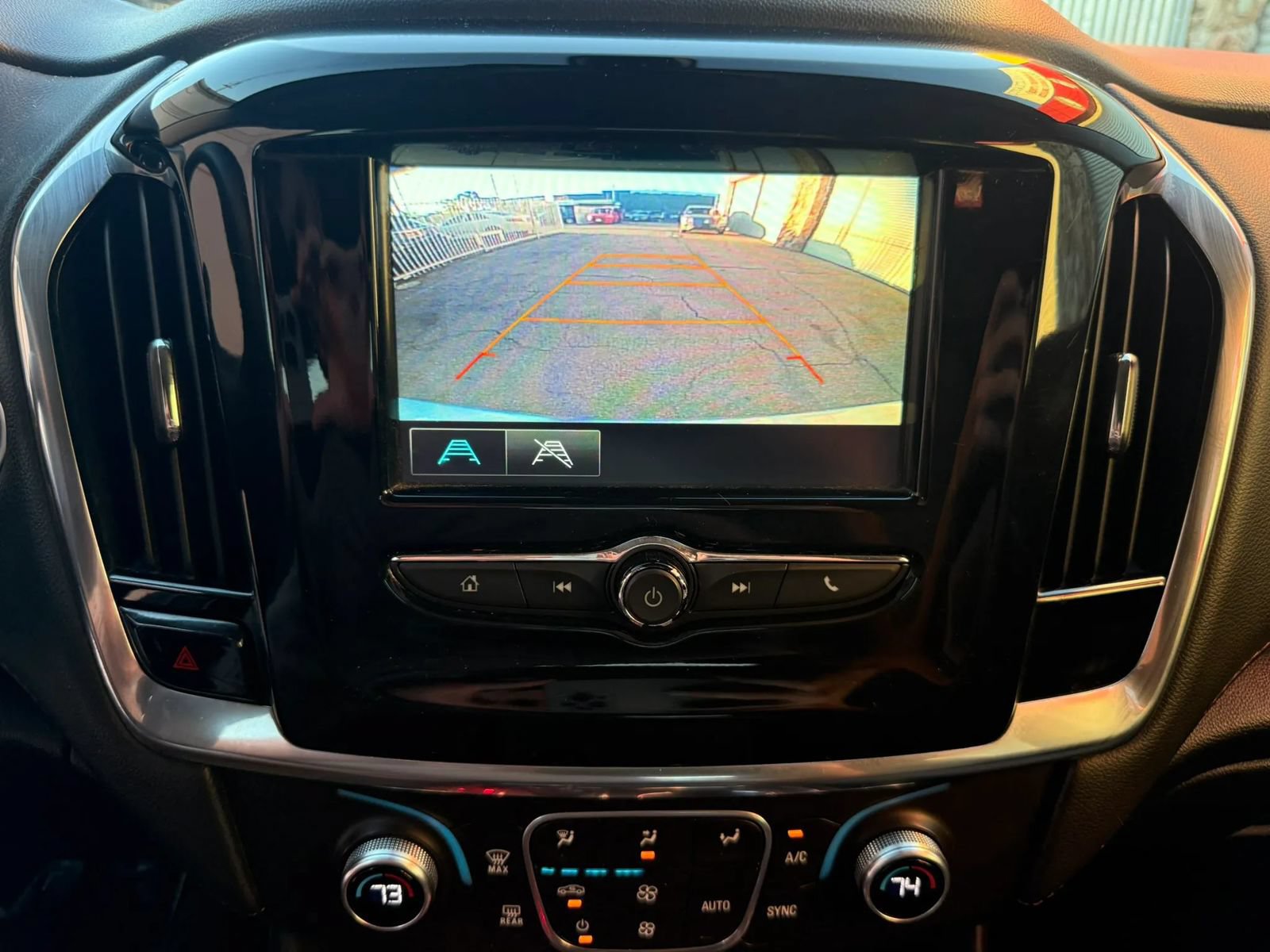 Used 2018 Chevrolet Traverse LS FWD image 15