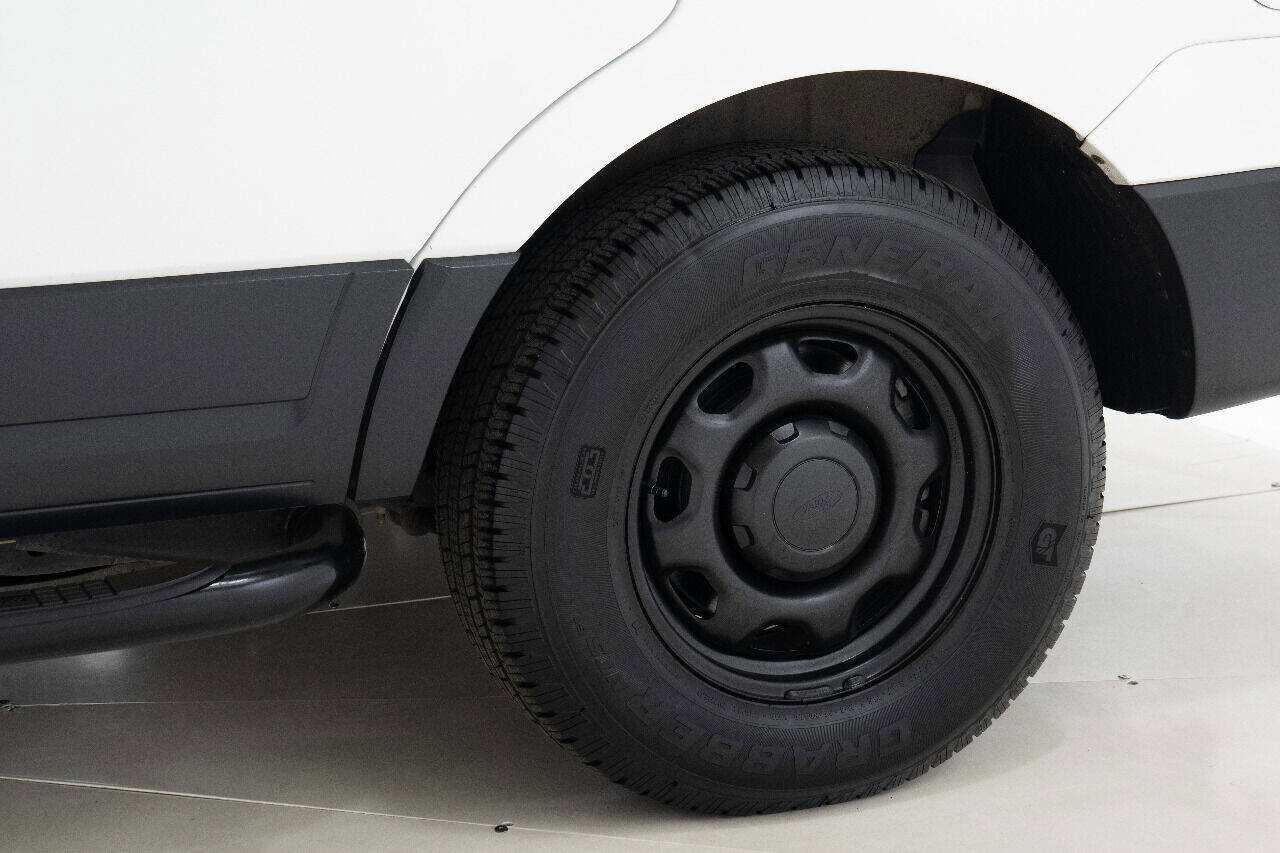 Used 2015 Ford Expedition XL image 26