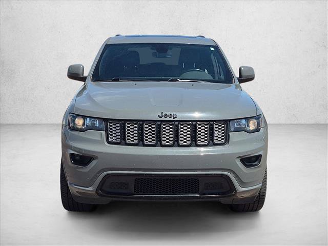 Used 2019 Jeep Grand Cherokee Altitude AWD/4WD image 2