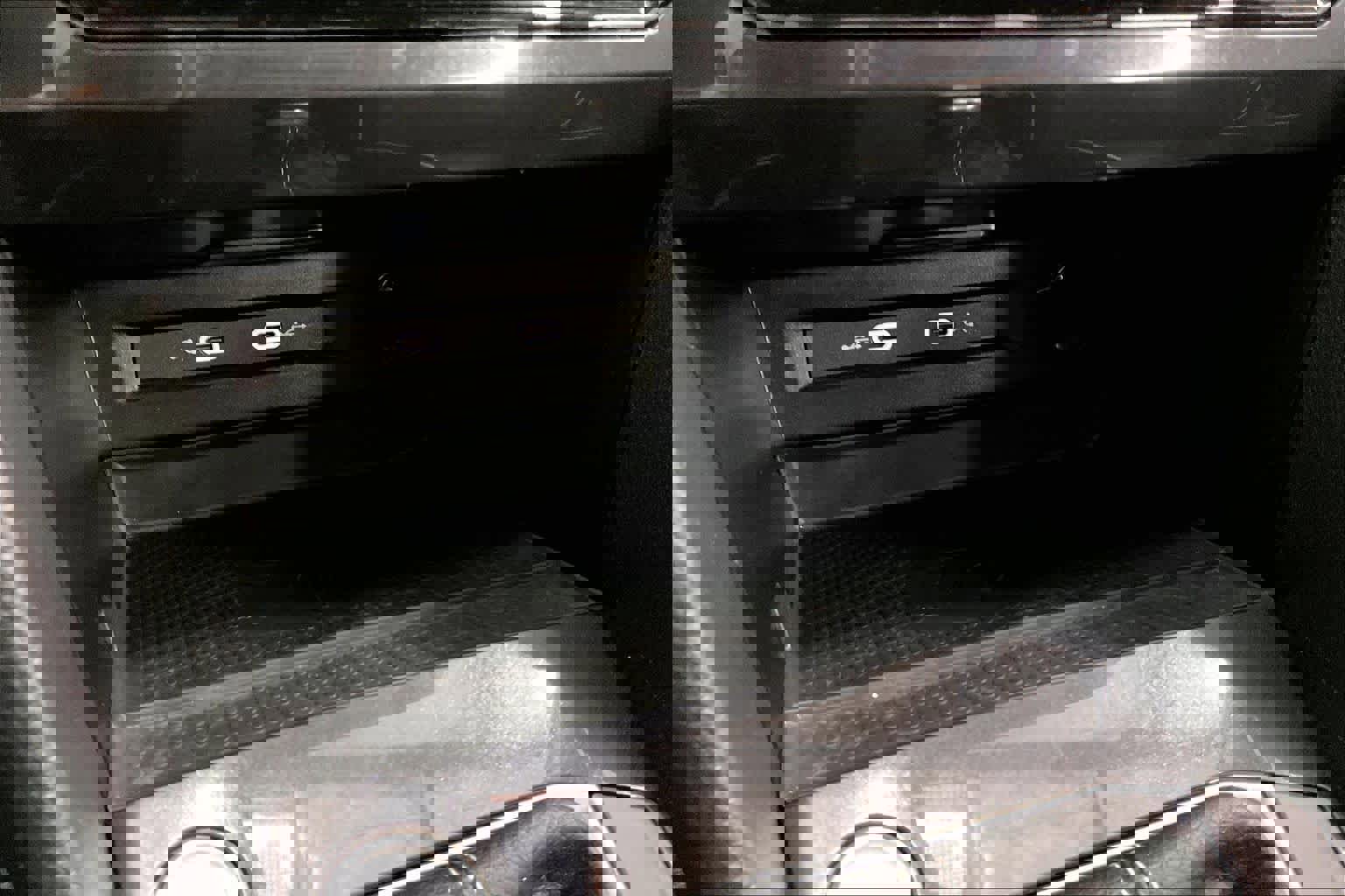 Used 2024 Volkswagen Tiguan SEL R-Line image 37