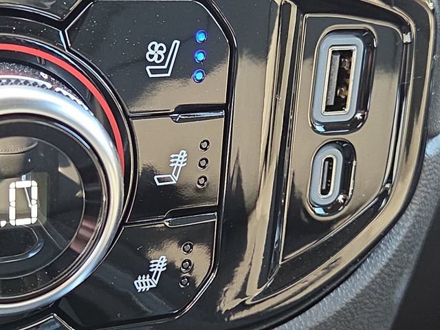 New 2025 GMC Sierra 2500 SLT w/ SLT Premium Package image 36