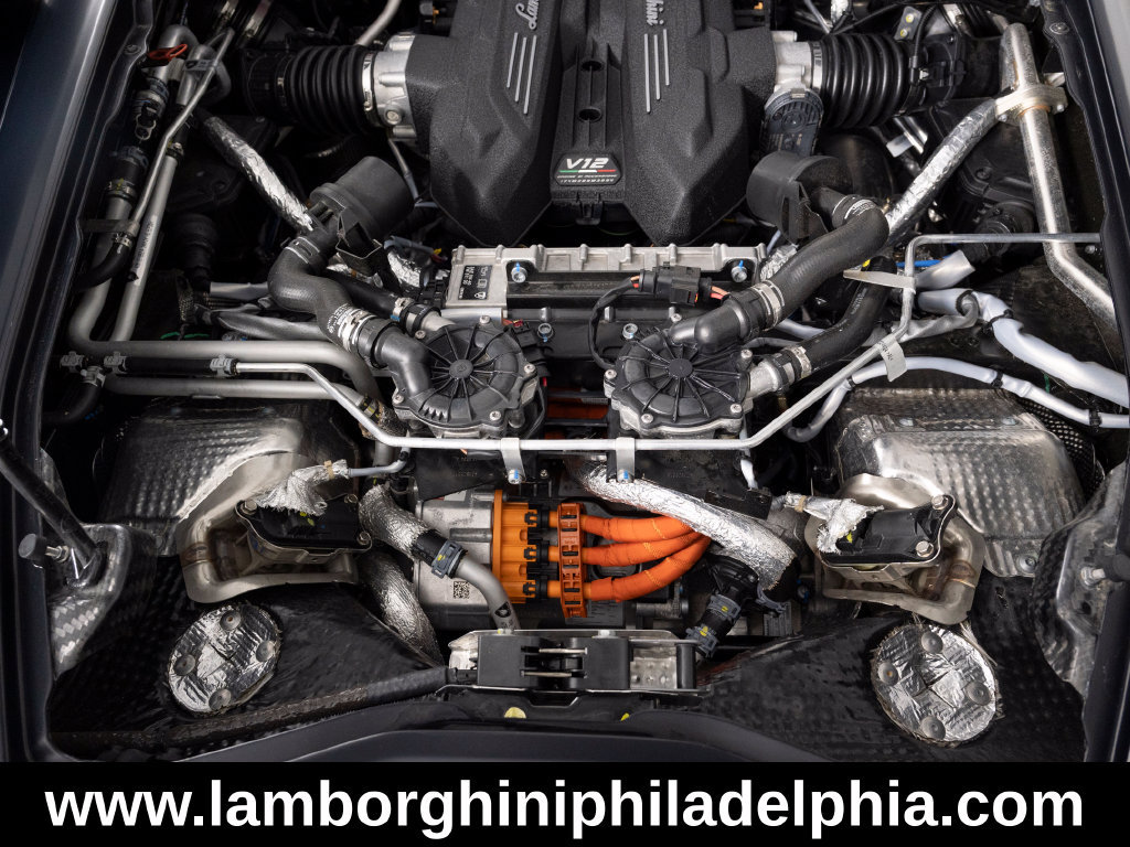 Used 2024 Lamborghini Revuelto AWD/4WD image 57