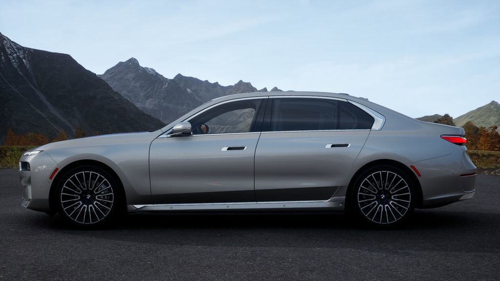 Used 2025 BMW i7 eDrive50 image 31