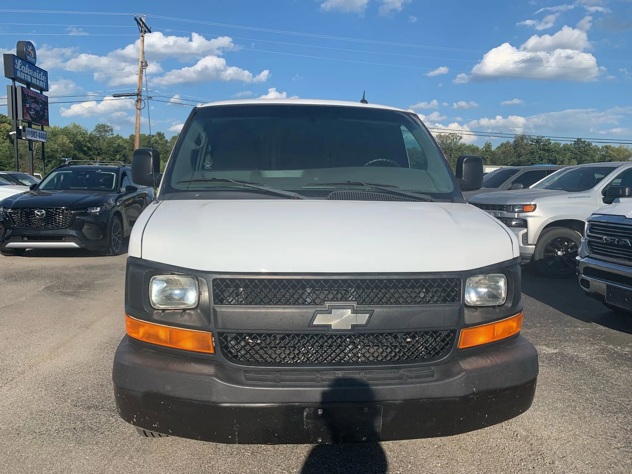 Used 2012 Chevrolet Express 2500 image 2