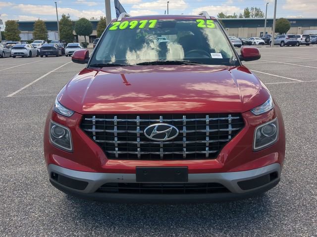 Used 2025 Hyundai Venue SEL FWD image 9