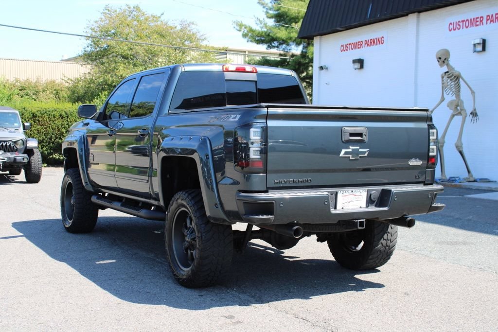 Used 2018 Chevrolet Silverado 1500 LT w/ All Star Edition AWD/4WD image 7