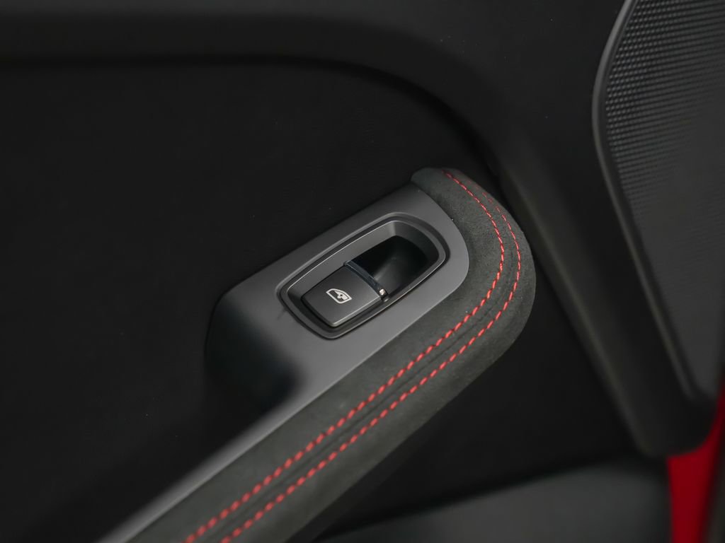 New 2026 Porsche Macan GTS image 16