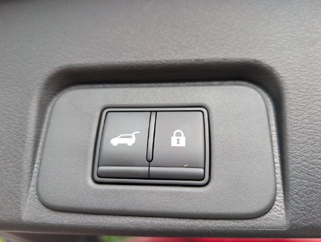 Used 2025 Nissan Rogue SV AWD/4WD image 13