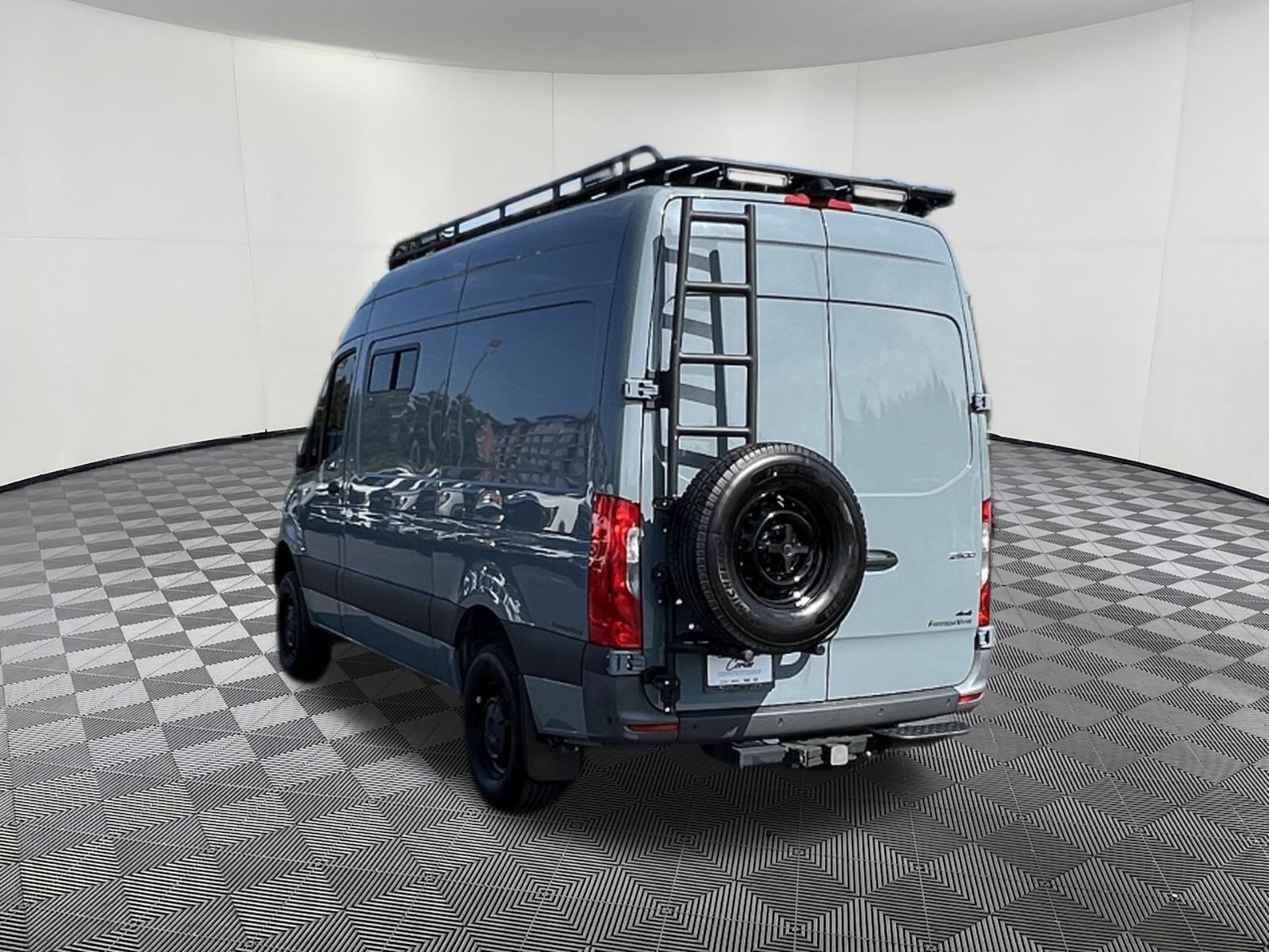 Used 2022 Mercedes-Benz Sprinter 2500 image 4