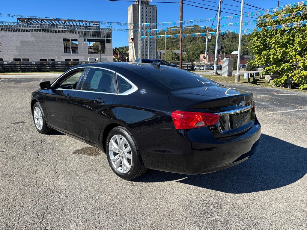 Used 2017 Chevrolet Impala LT FWD image 3