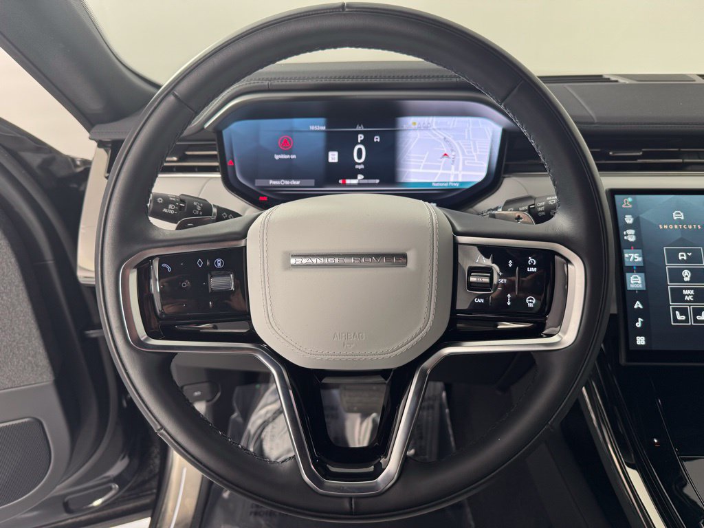 Used 2025 Land Rover Range Rover Sport SE AWD/4WD image 10