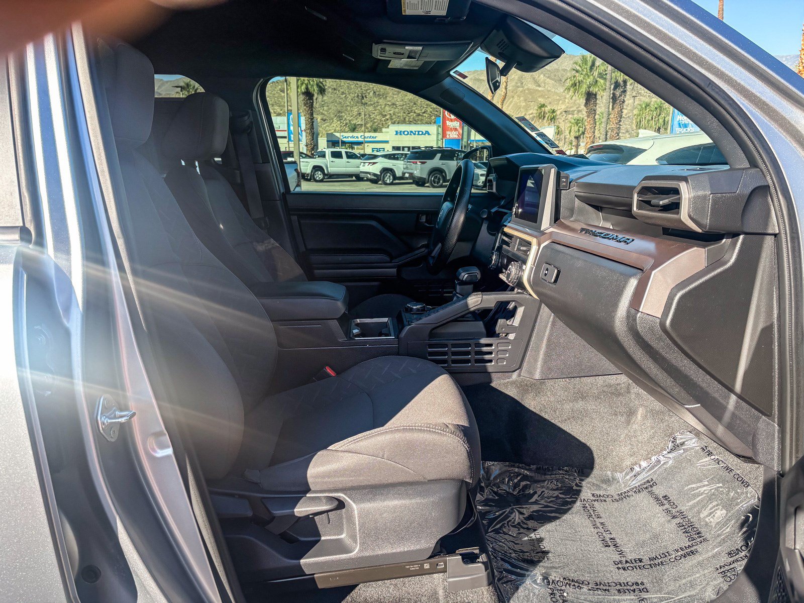 Used 2025 Toyota Tacoma SR5 AWD/4WD image 20